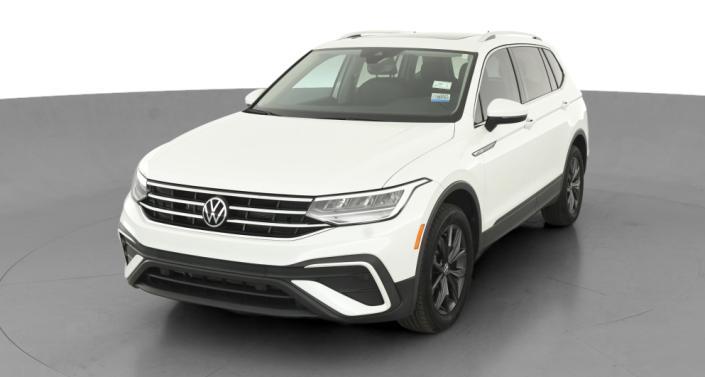 2023 Volkswagen Tiguan SE Hero Image