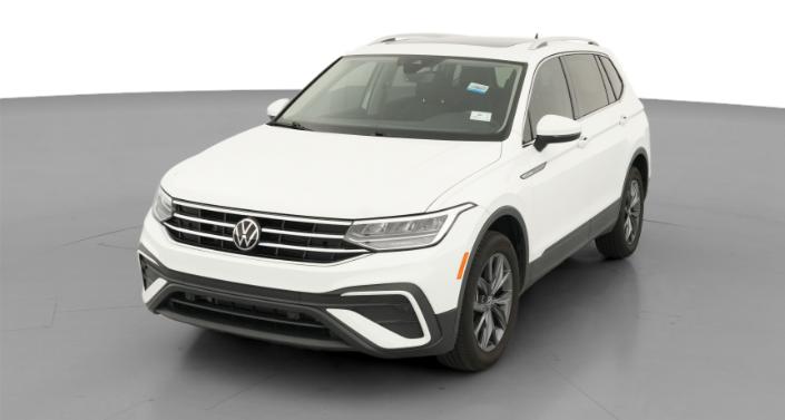 Thumbnail: 2022 Volkswagen Tiguan - 1