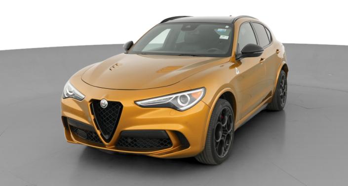 Thumbnail: 2022 Alfa Romeo Stelvio - 1