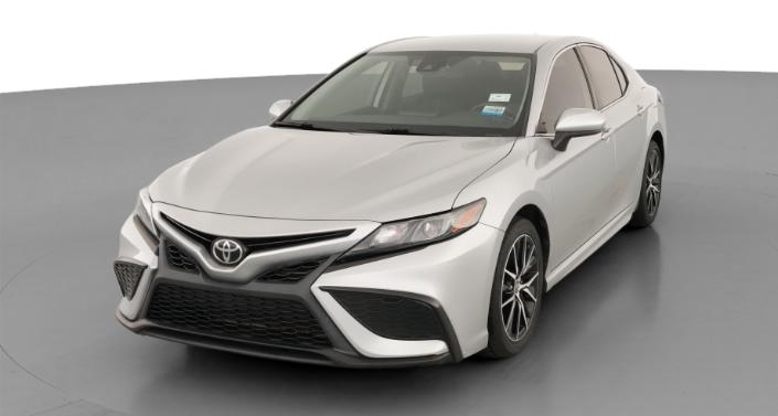 2021 Toyota Camry SE Hero Image