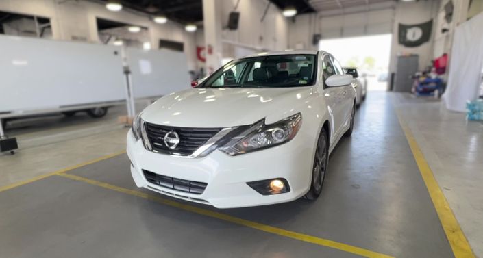 Thumbnail: 2018 Nissan Altima - 1