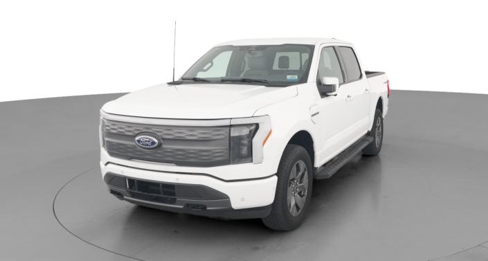 2023 Ford F-150 Lightning Lariat Hero Image