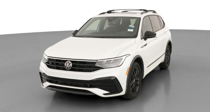 Thumbnail: 2022 Volkswagen Tiguan - 1