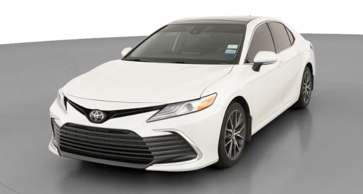 2023 Toyota Camry XLE Hero Image