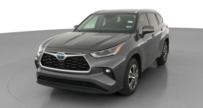 2021 Toyota Highlander XLE Hero Image