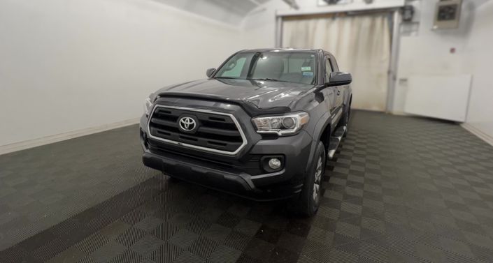 2016 Toyota Tacoma SR5 Hero Image