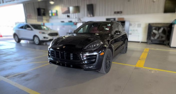 Thumbnail: 2017 Porsche Macan - 1