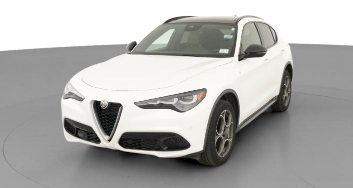 Thumbnail: 2024 Alfa Romeo Stelvio - 1