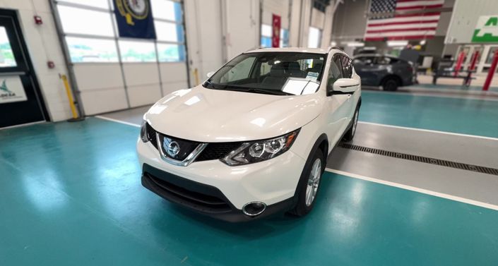 Thumbnail: 2019 Nissan Rogue Sport - 1