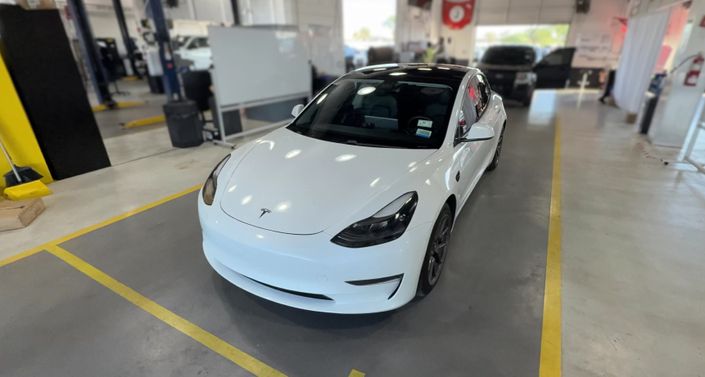 Thumbnail: 2021 Tesla Model 3 - 1