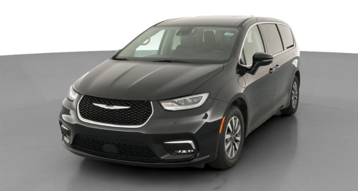 Thumbnail: 2024 Chrysler Pacifica - 1