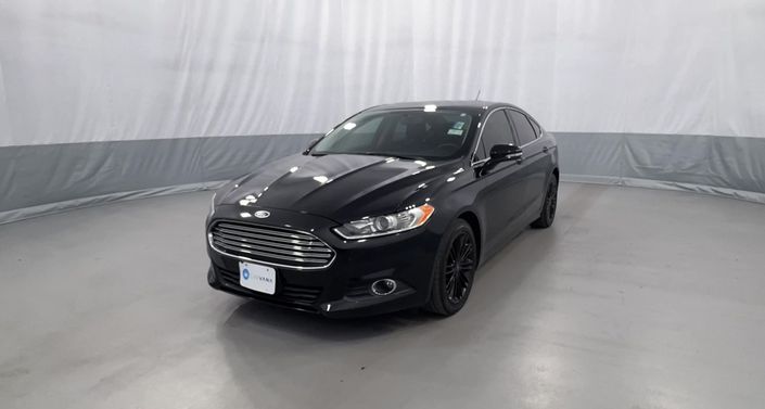 2016 Ford Fusion SE Hero Image