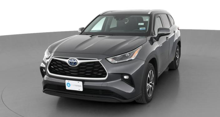 2021 Toyota Highlander XLE Hero Image