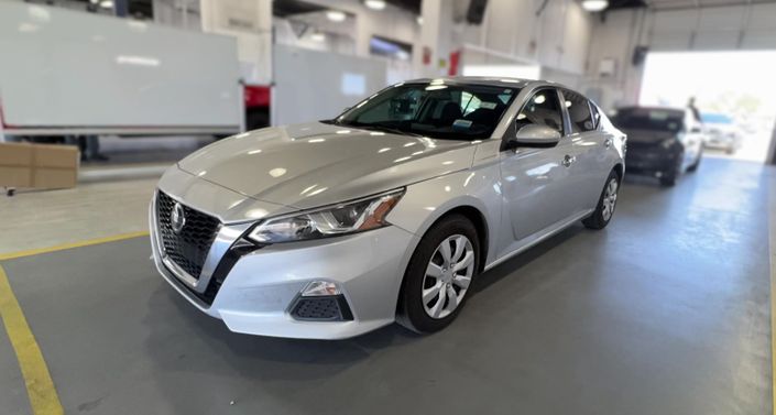 Thumbnail: 2020 Nissan Altima - 1