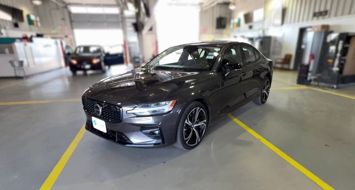 Thumbnail: 2025 Volvo S60 - 1