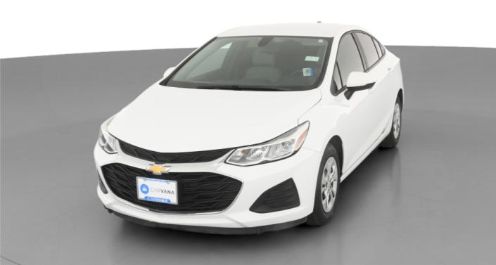Thumbnail: 2019 Chevrolet Cruze - 1