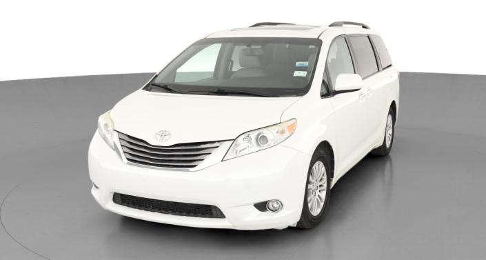 Thumbnail: 2017 Toyota Sienna - 1