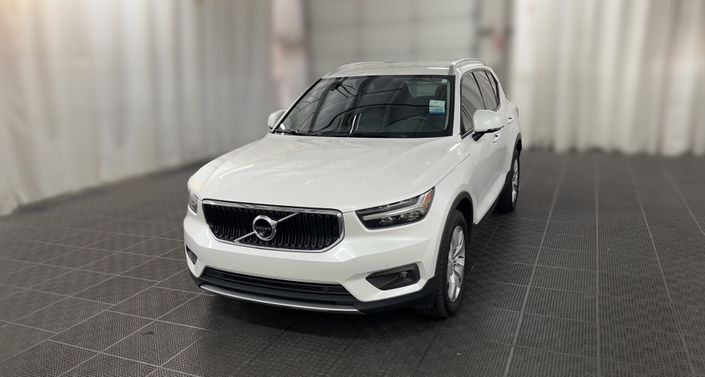 Thumbnail: 2022 Volvo XC40 - 1