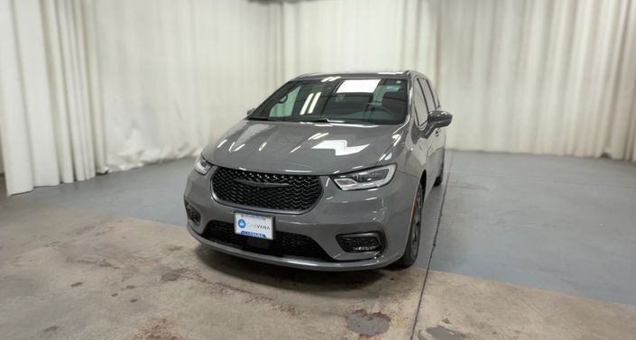 Thumbnail: 2022 Chrysler Pacifica - 1