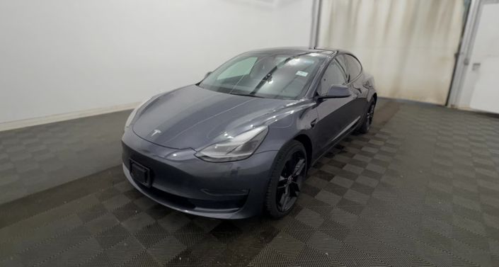 Thumbnail: 2022 Tesla Model 3 - 1