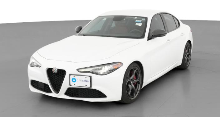 2019 Alfa Romeo Giulia Base Hero Image