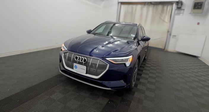 Thumbnail: 2023 Audi e-tron - 1