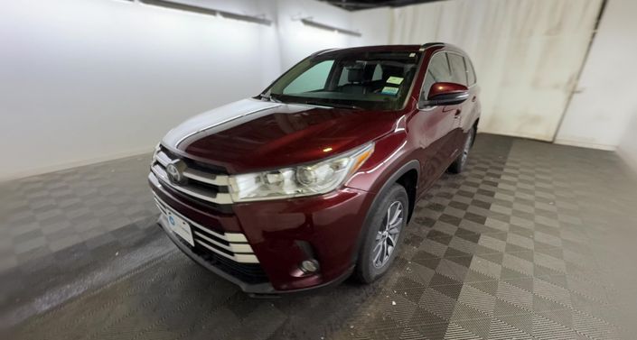 2018 Toyota Highlander XLE Hero Image