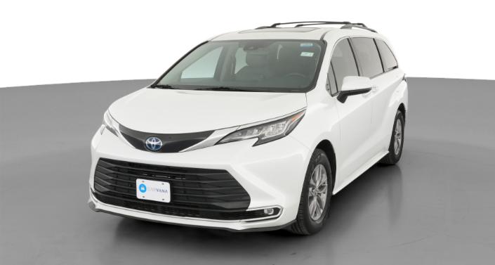 Thumbnail: 2022 Toyota Sienna - 1