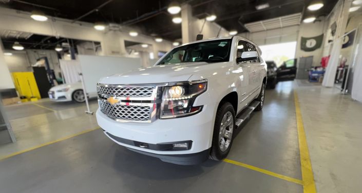 Thumbnail: 2019 Chevrolet Tahoe - 1