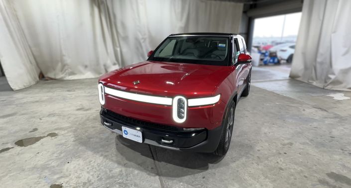 2023 Rivian R1S Adventure Hero Image