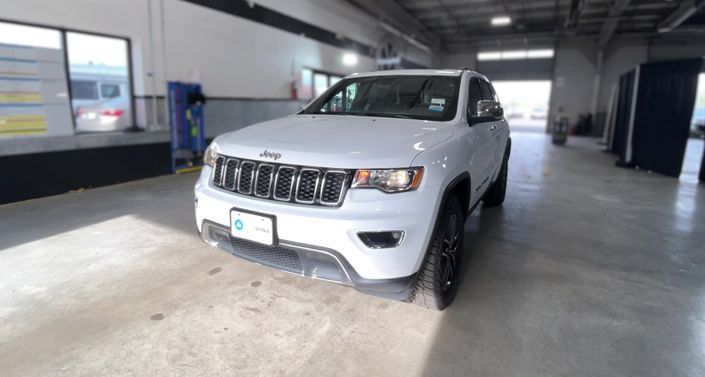 Thumbnail: 2019 Jeep Grand Cherokee - 1