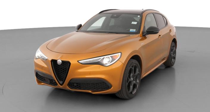 Thumbnail: 2022 Alfa Romeo Stelvio - 1