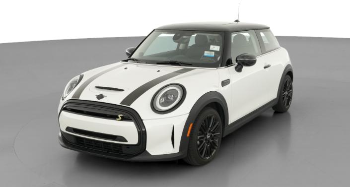 2024 MINI Cooper Hardtop SE Hero Image
