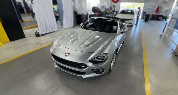 Thumbnail: 2018 Fiat 124 Spider - 1