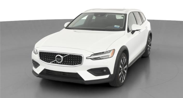 Thumbnail: 2022 Volvo V60 - 1