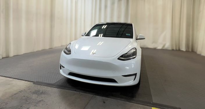 Thumbnail: 2023 Tesla Model Y - 1