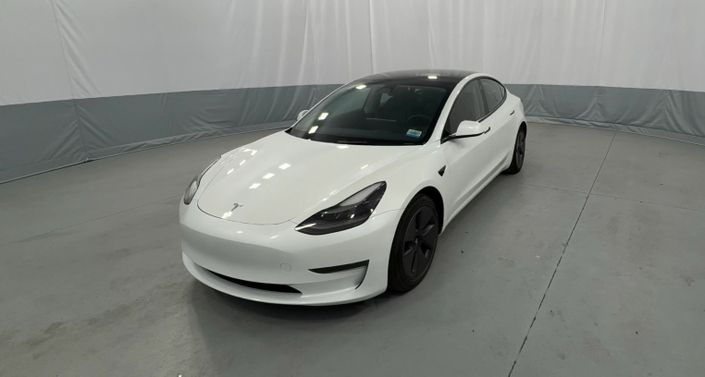 Thumbnail: 2023 Tesla Model 3 - 1