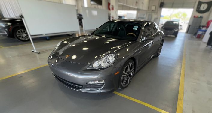 Thumbnail: 2013 Porsche Panamera - 1