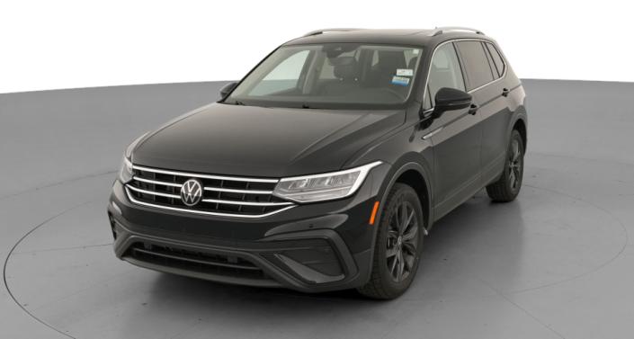 Thumbnail: 2022 Volkswagen Tiguan - 1
