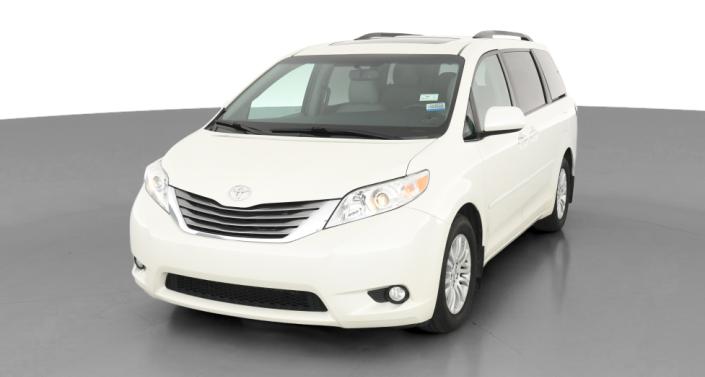Thumbnail: 2017 Toyota Sienna - 1