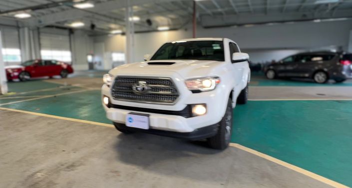 Thumbnail: 2017 Toyota Tacoma - 1