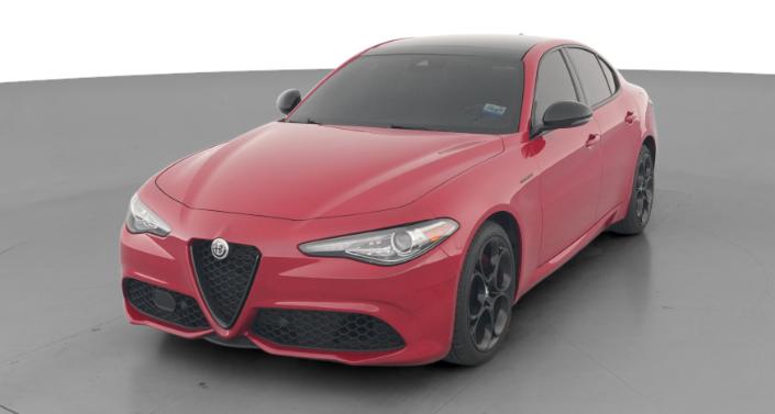 Thumbnail: 2022 Alfa Romeo Giulia - 1