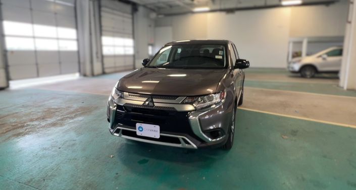 Thumbnail: 2020 Mitsubishi Outlander - 1