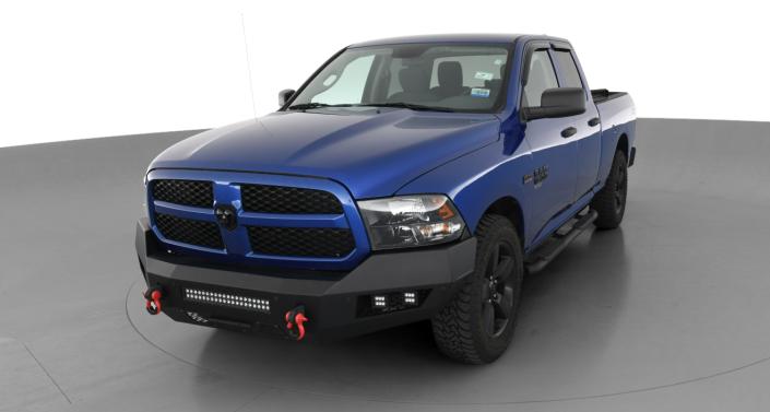 Thumbnail: 2019 RAM 1500 Classic - 1