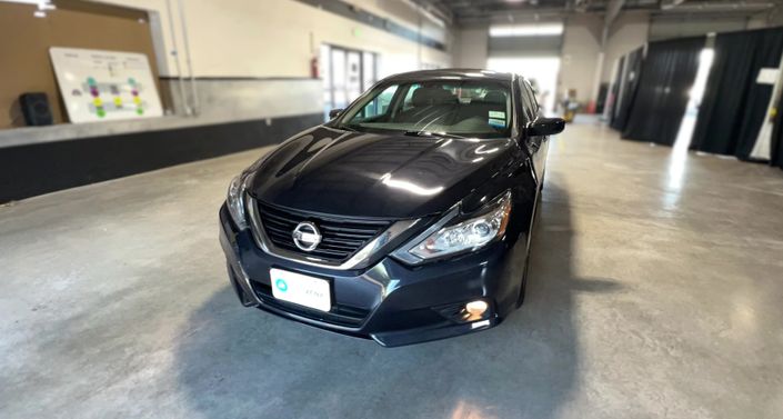 Thumbnail: 2017 Nissan Altima - 1