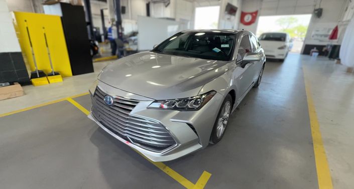 Thumbnail: 2019 Toyota Avalon - 1