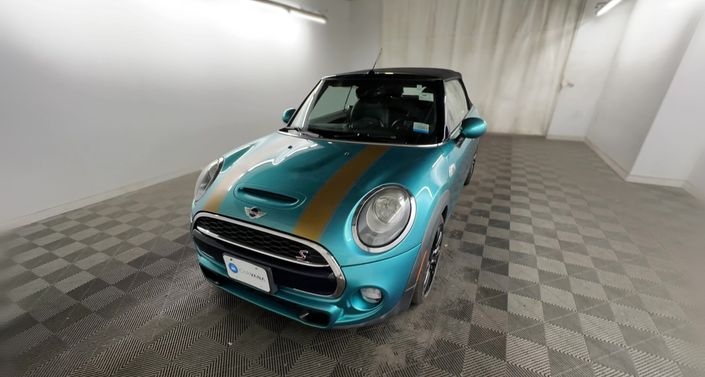 Thumbnail: 2017 MINI Cooper Convertible - 1