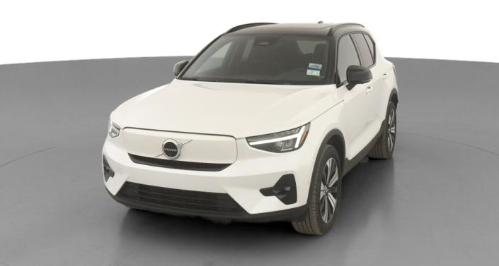 Thumbnail: 2023 Volvo XC40 - 1