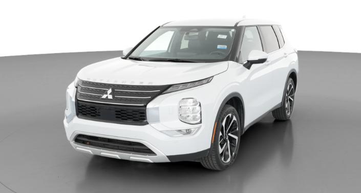 Thumbnail: 2023 Mitsubishi Outlander - 1