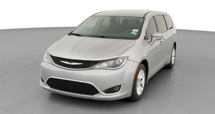 Thumbnail: 2018 Chrysler Pacifica - 1